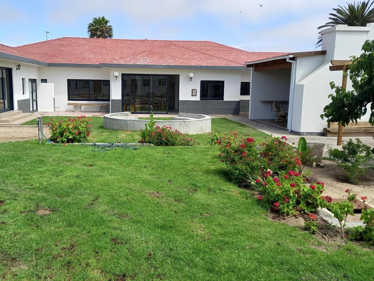 Beach Garden Guesthouse With Self Catering Swakopmund Exterior photo